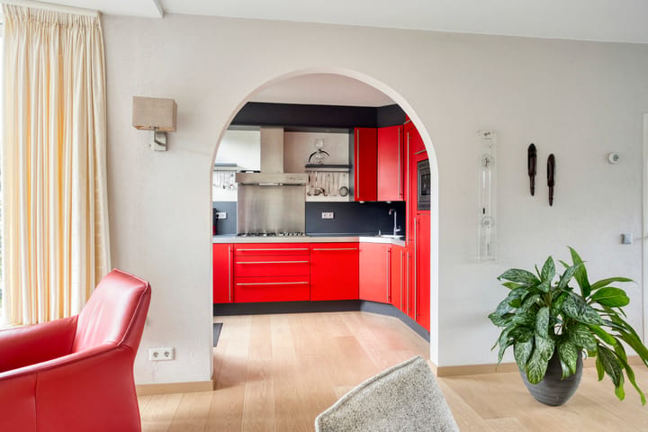 Tussenwoning te koop: Doornenburg 31, Ugchelen