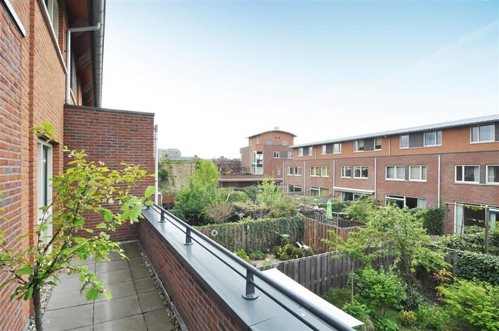 Tussenwoning te koop: Truus Schröderhof 4, Voorburg