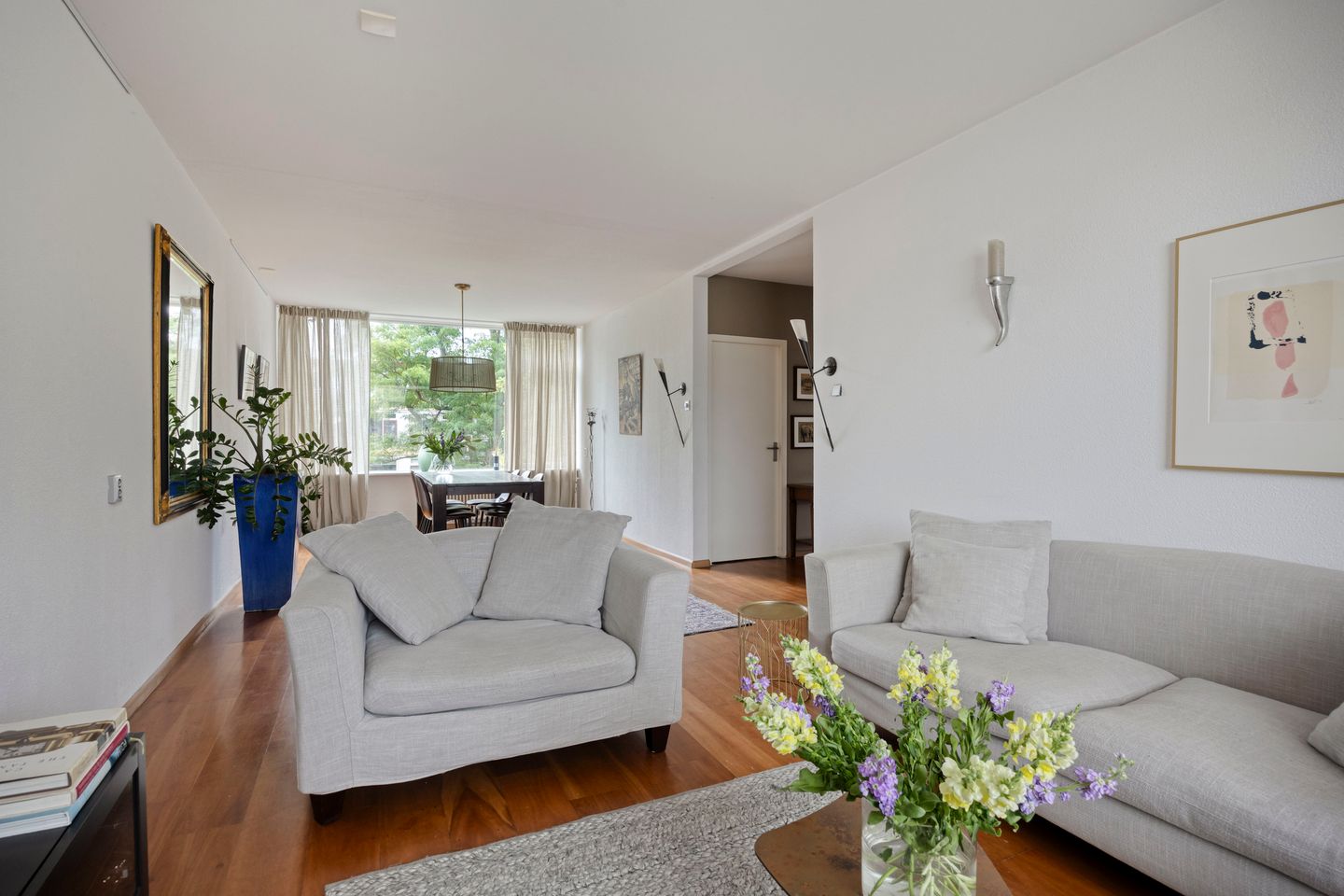 Photo 10 of Van Anrooystraat 127