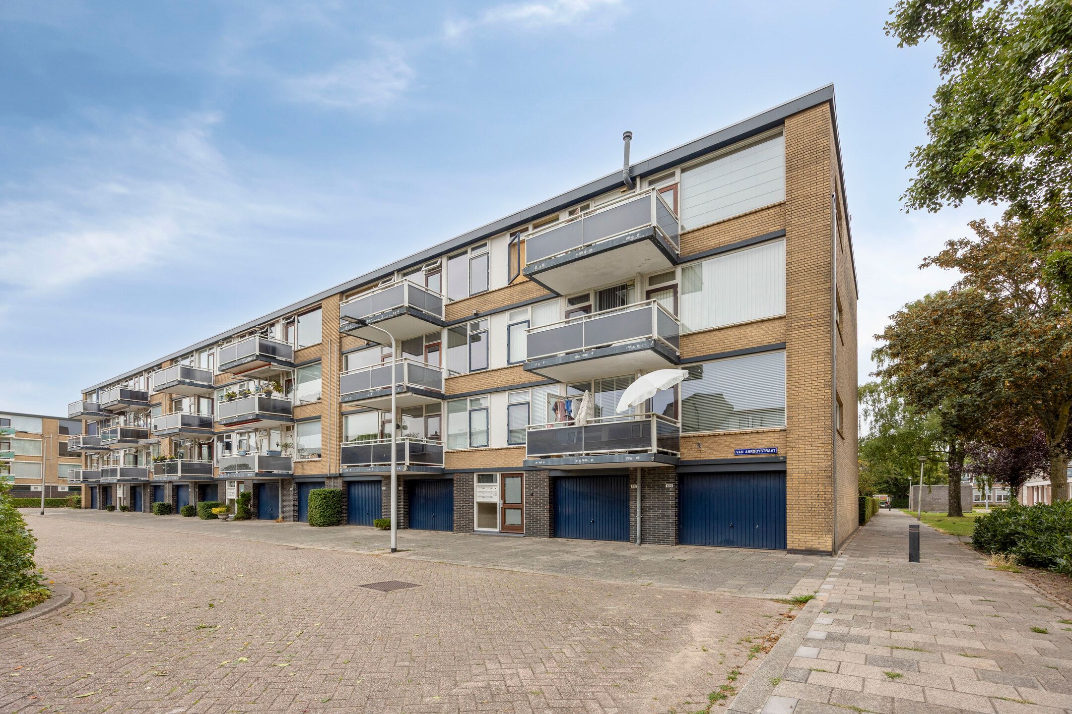 Van Anrooystraat 127 