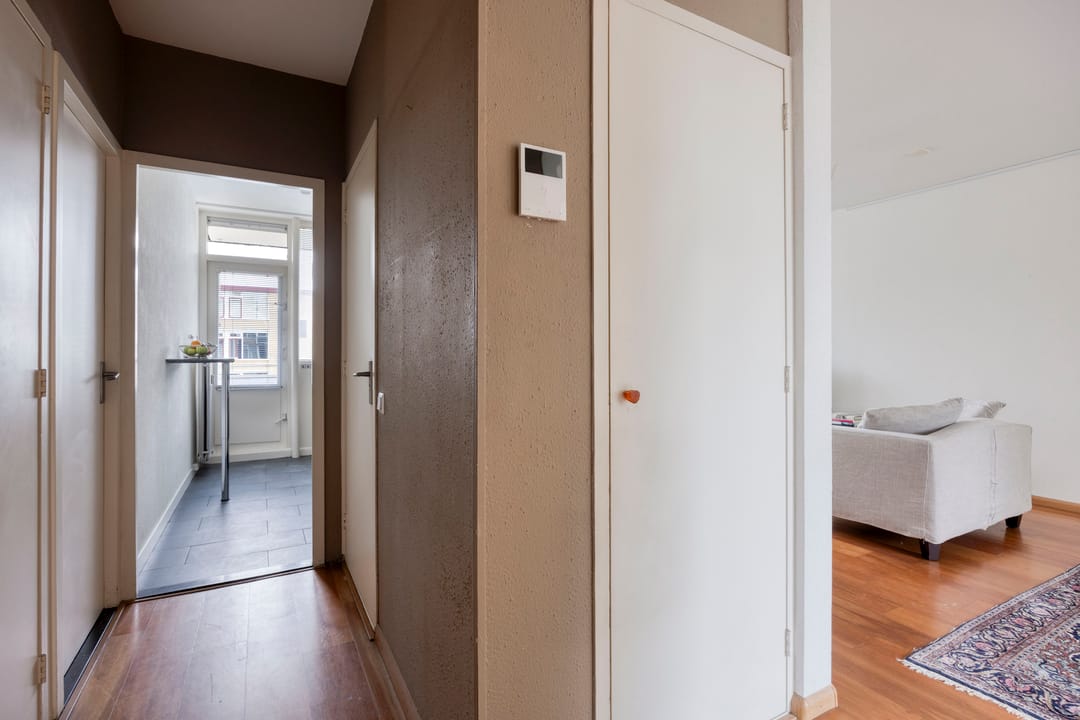 Photo 7 of Van Anrooystraat 127