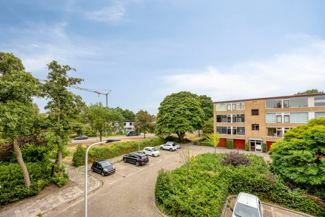 Photo 23 of Van Anrooystraat 127
