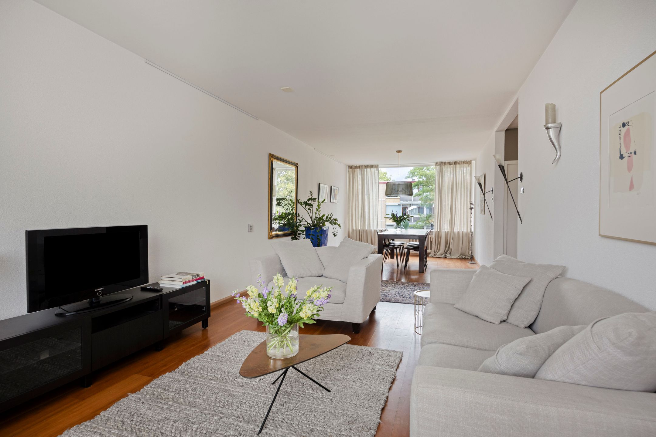 Photo 12 of Van Anrooystraat 127