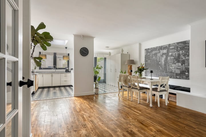 Tussenwoning te koop: Lijsterbeslaan 4, Pijnacker