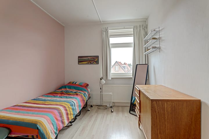 Twee-onder-één-kap te koop: Jan Bogtstrastraat 3, Franeker