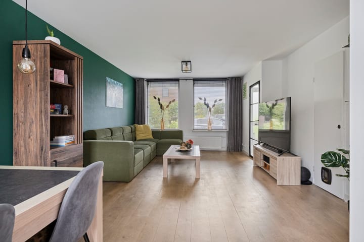 Photo 2 of Hesseling 10