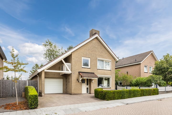 Vrijstaande woning te koop: Elzenstraat 8, Heerle
