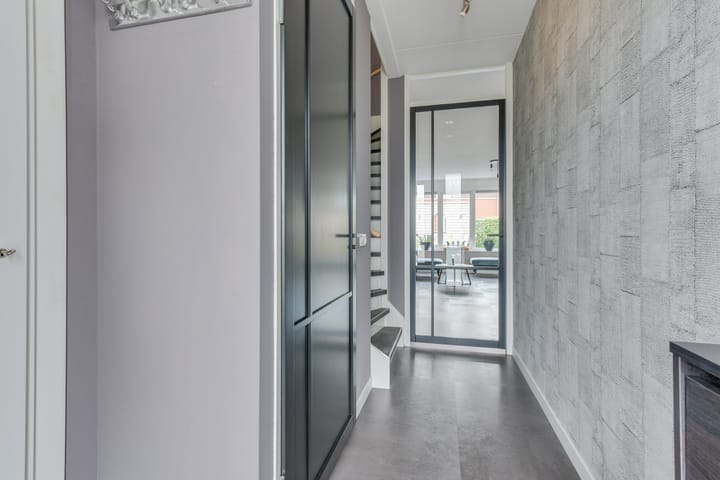Tussenwoning te koop: Oeverzeggeweg 70, Heerhugowaard