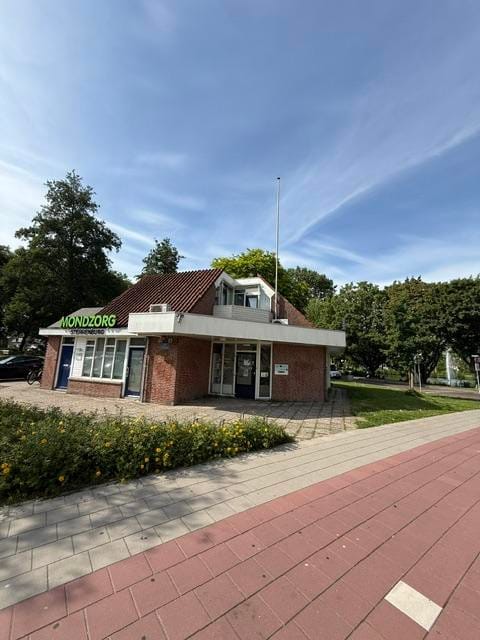 Foto 1 van Plutolaan 2