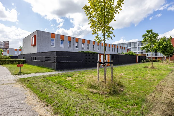 Tussenwoning te koop: Landsteinerlaan 47, Groningen