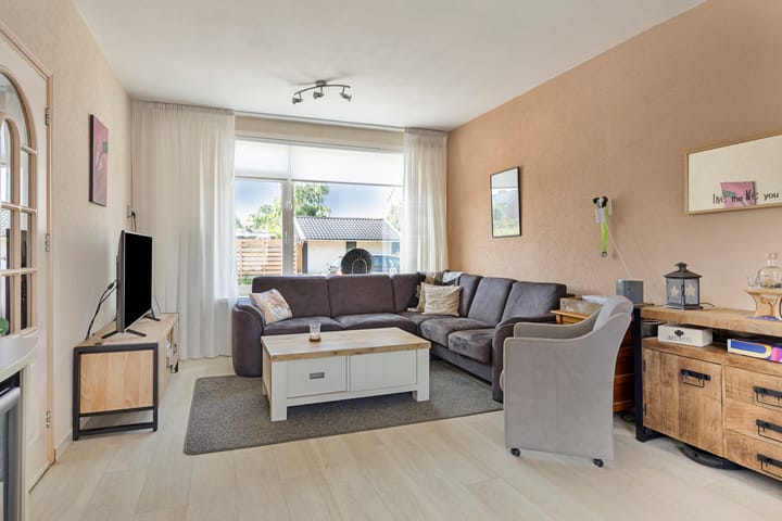 Tussenwoning te koop: Odewaldlaan 33, Wildervank