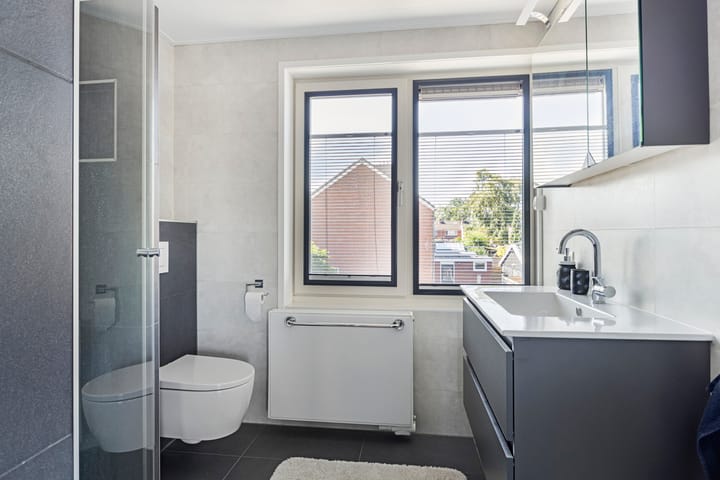 Tussenwoning te koop: Odewaldlaan 33, Wildervank