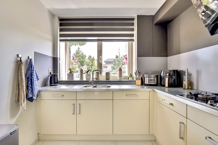 Tussenwoning te koop: Biezenweide 94, Hendrik-Ido-Ambacht