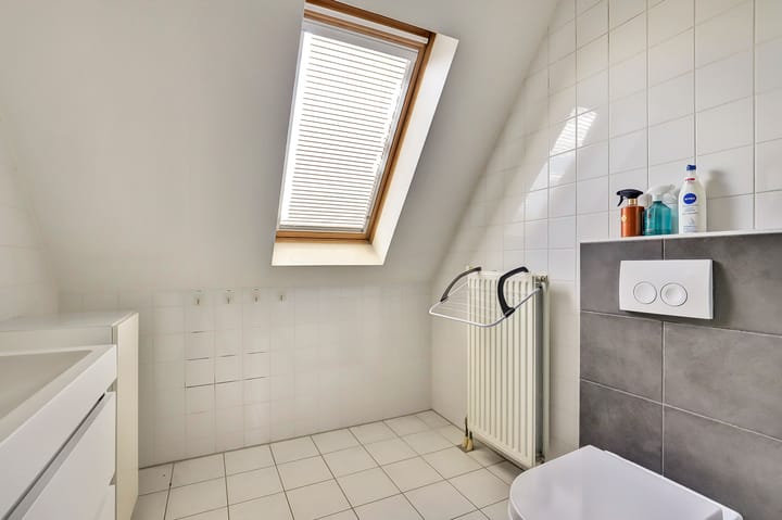 Tussenwoning te koop: Biezenweide 94, Hendrik-Ido-Ambacht