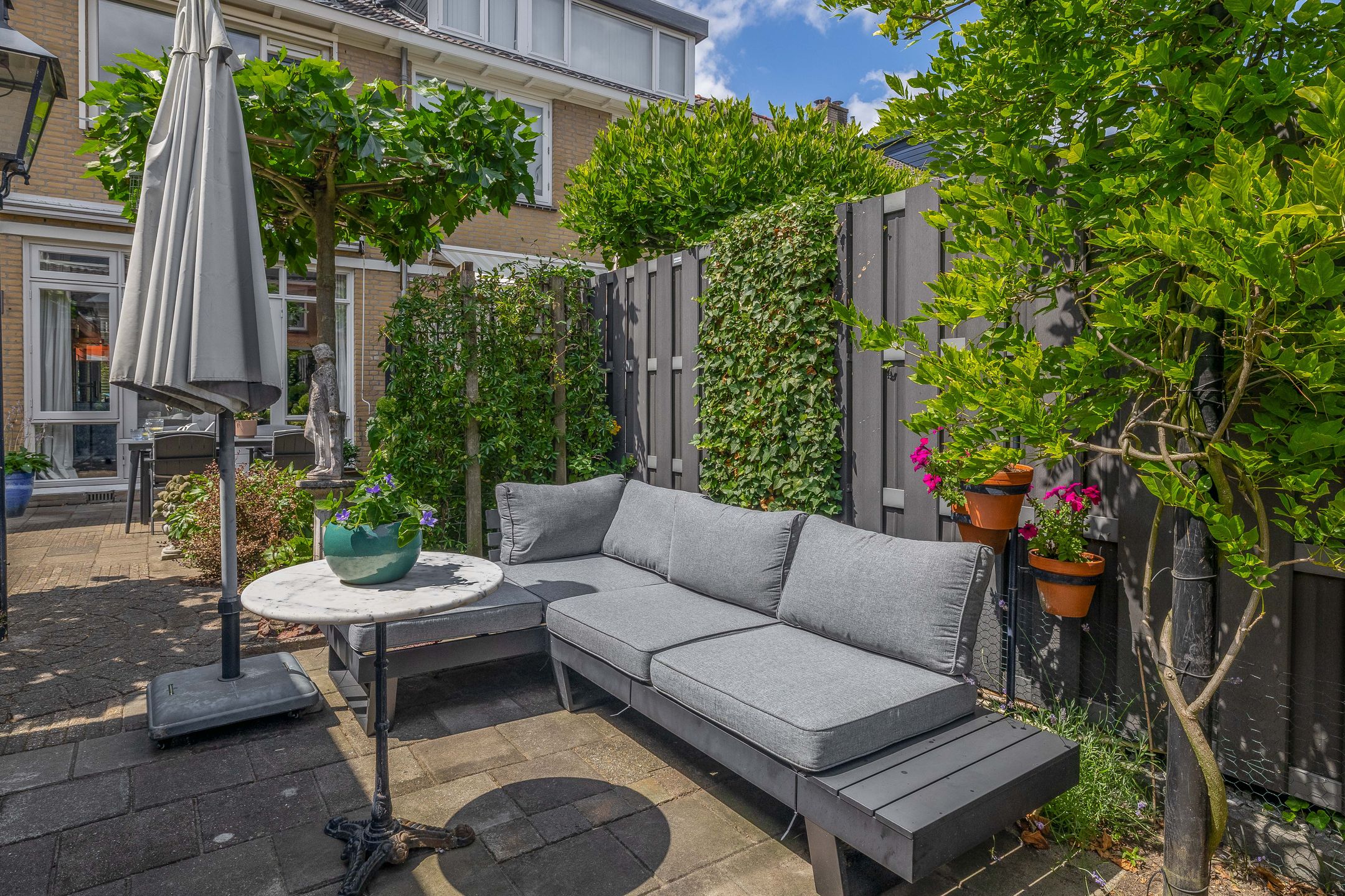 Photo 45 of Cornelis Outshoornstraat 8