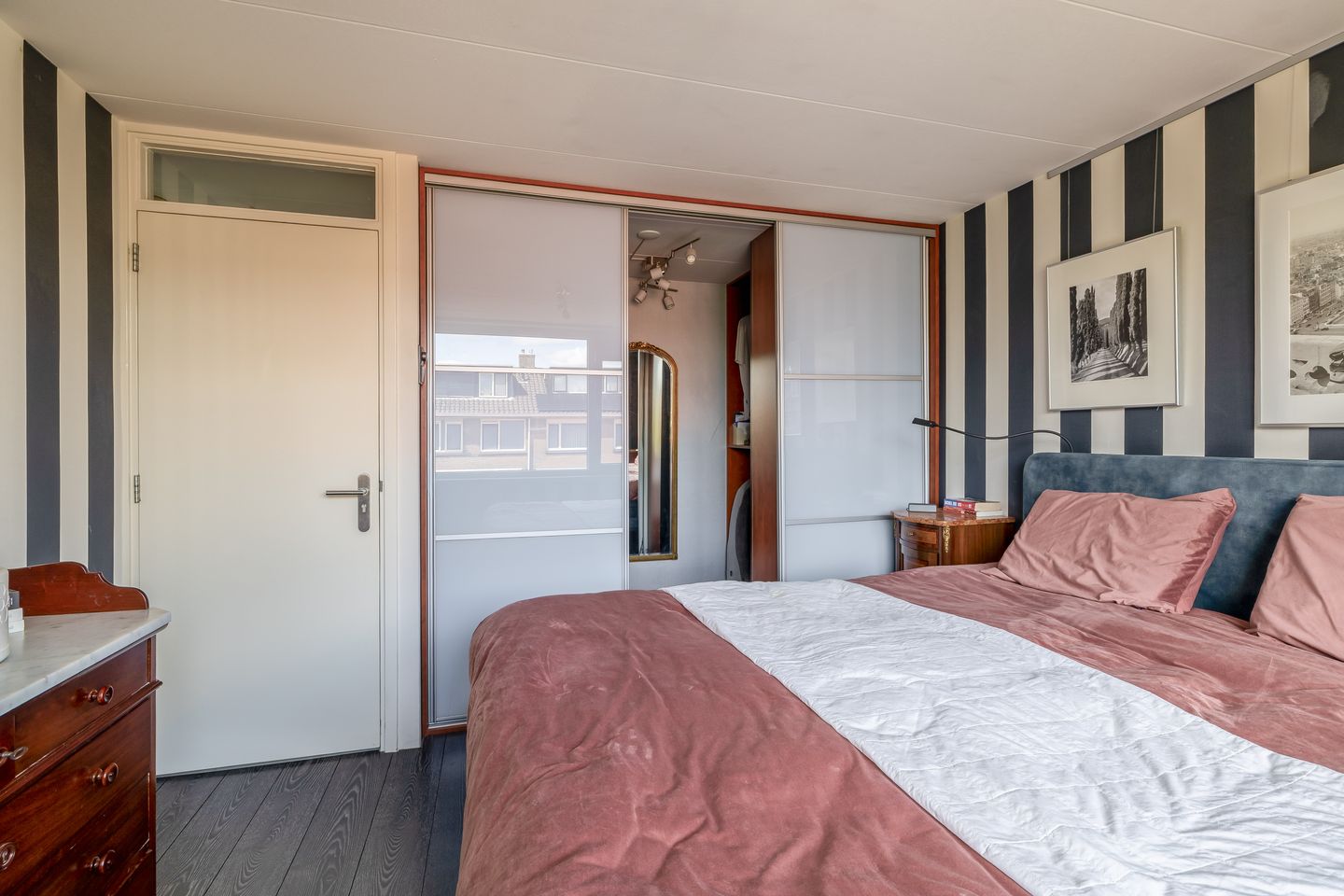 Photo 25 of Cornelis Outshoornstraat 8
