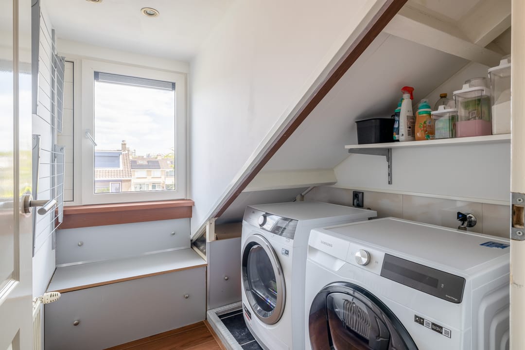Photo 32 of Cornelis Outshoornstraat 8