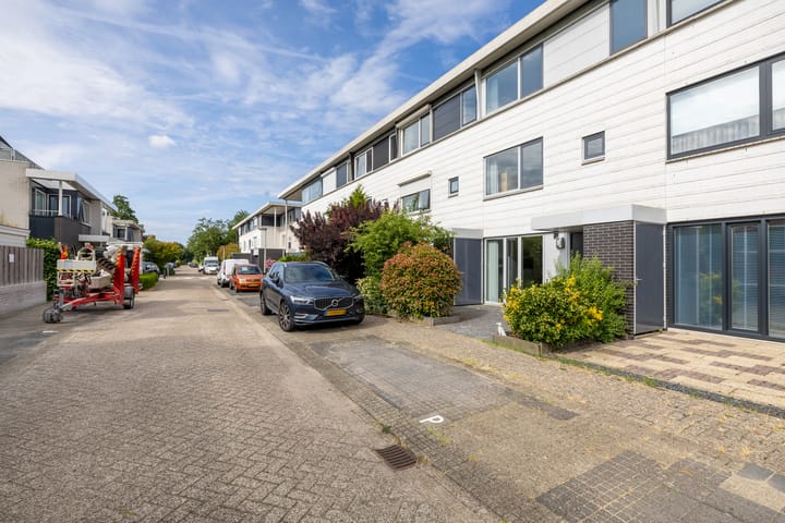 Tussenwoning te koop: Apkenstraat 23, Purmerend