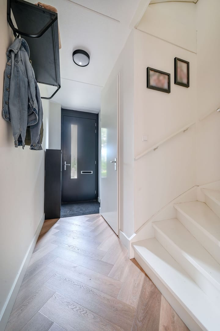 Tussenwoning te koop: A.J. van der Wielstraat 124, Barneveld