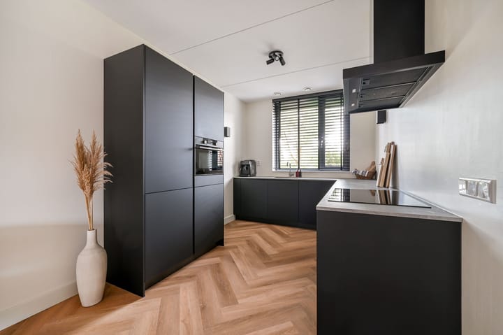 Tussenwoning te koop: A.J. van der Wielstraat 124, Barneveld