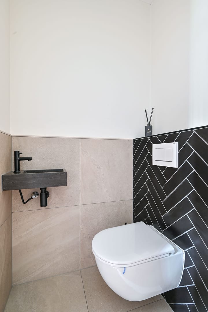 Tussenwoning te koop: A.J. van der Wielstraat 124, Barneveld
