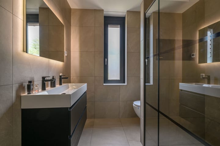 Tussenwoning te koop: A.J. van der Wielstraat 124, Barneveld