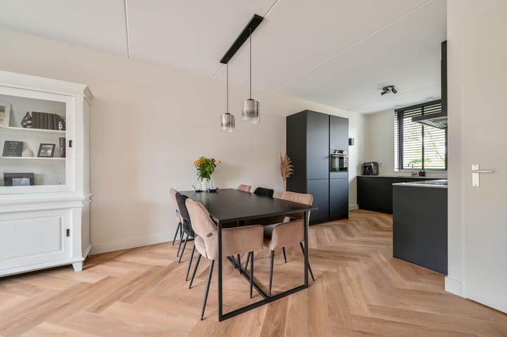 Tussenwoning te koop: A.J. van der Wielstraat 124, Barneveld