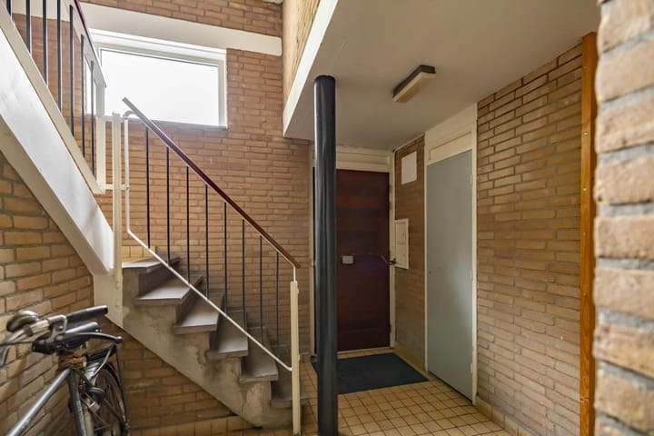Appartement te koop: Admiraal de Ruyterlaan 20, Groningen