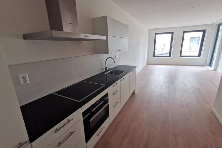 Appartement te huur: Vrouwengelukhof 49, Amsterdam