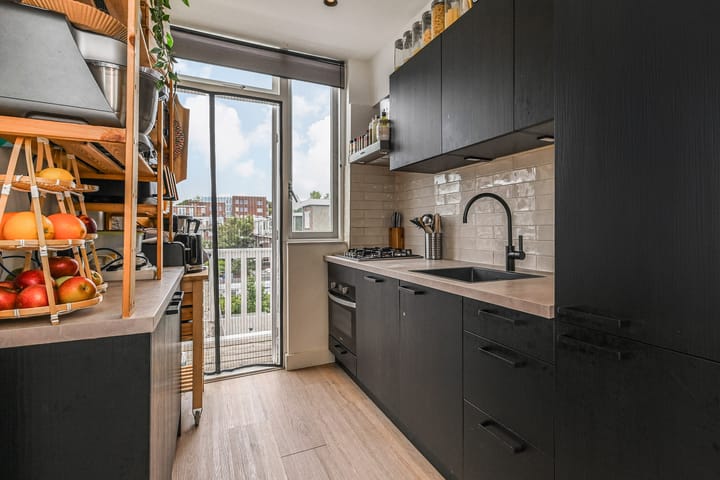 Appartement te koop: Pluvierstraat 276, 'S-Gravenhage