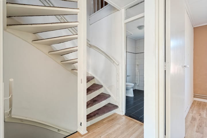 Tussenwoning te koop: Esdoornstraat 25, Raalte