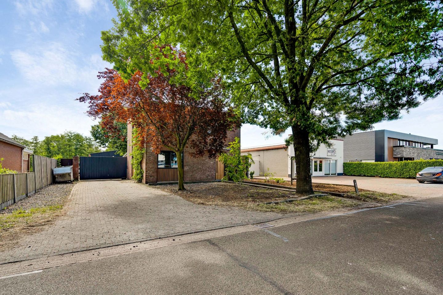 View photo 2 of Vrijkenstraat 13