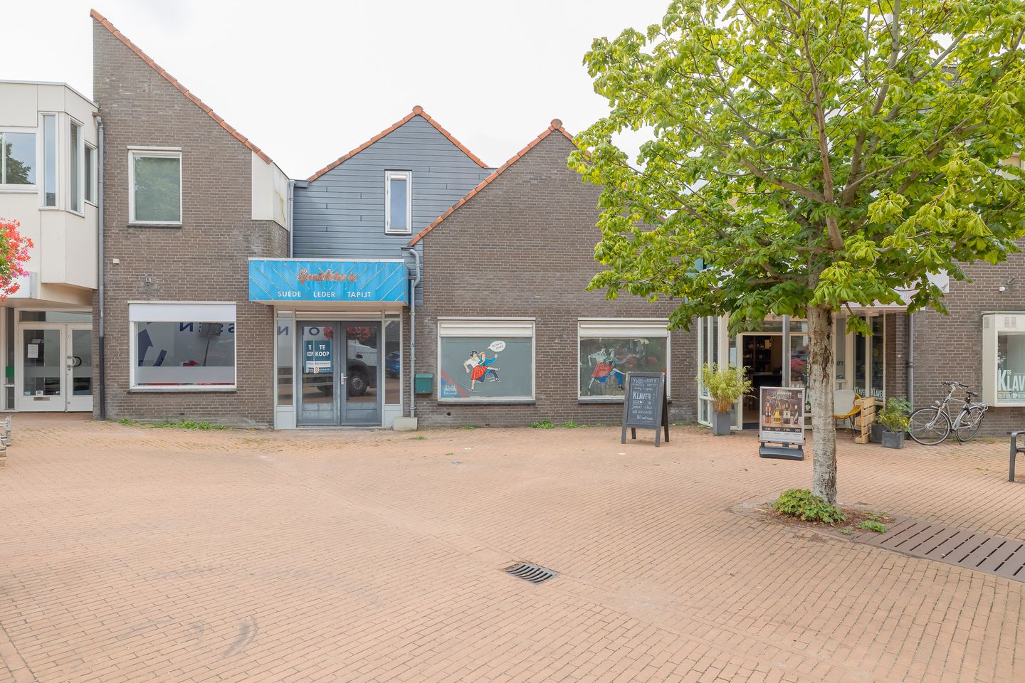 View photo 1 of Dorpsstraat 18