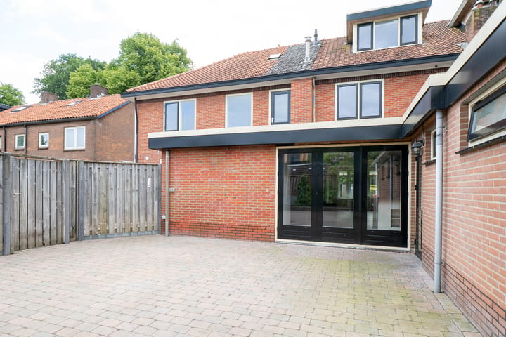 Foto 4 van Noord Esmarkerrondweg 448