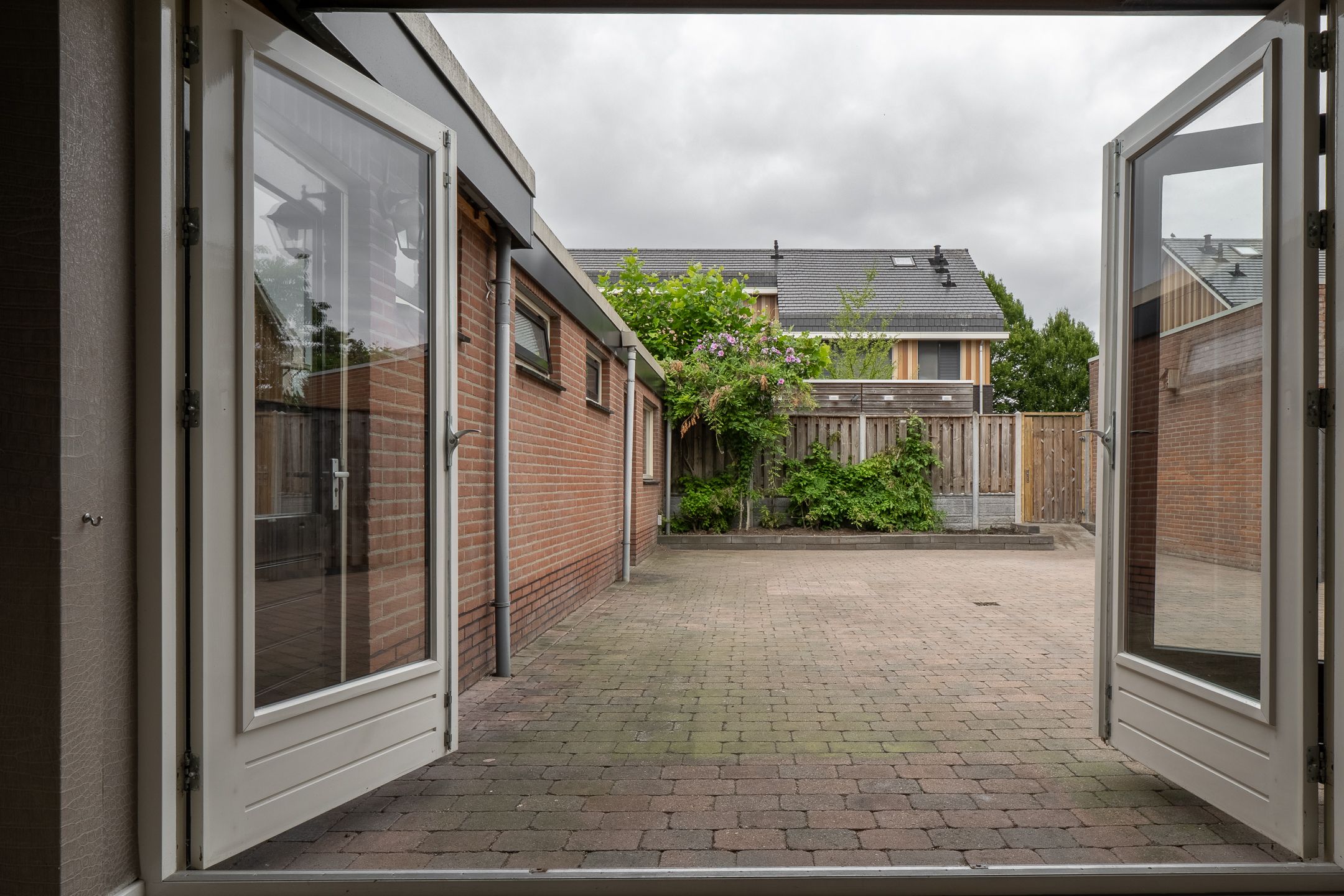 Photo 3 of Noord Esmarkerrondweg 448