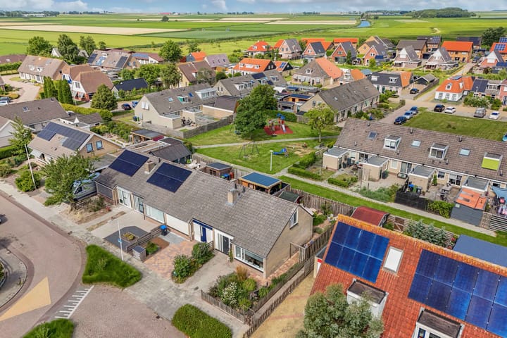 Hoekwoning te koop: Krúswetter 6, Arum