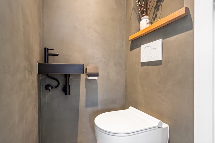 Hoekwoning te koop: Sluisstraat 16, Oostknollendam