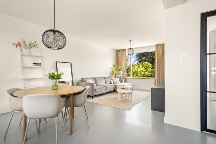 Hoekwoning te koop: Sluisstraat 16, Oostknollendam