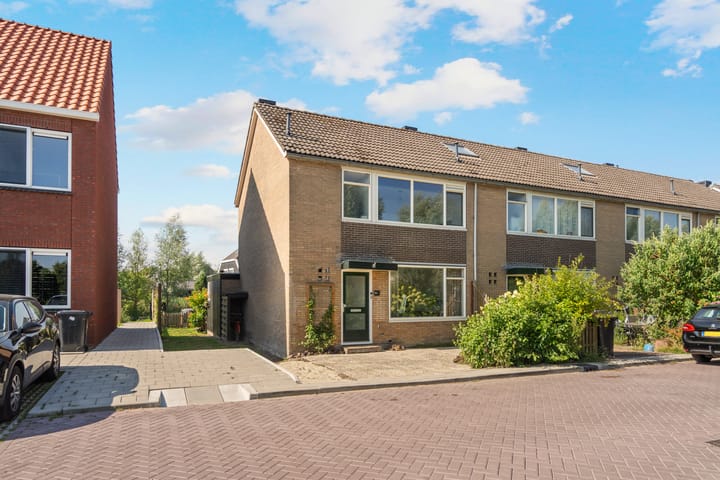 Hoekwoning te koop: Sluisstraat 16, Oostknollendam