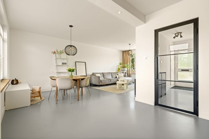 Hoekwoning te koop: Sluisstraat 16, Oostknollendam