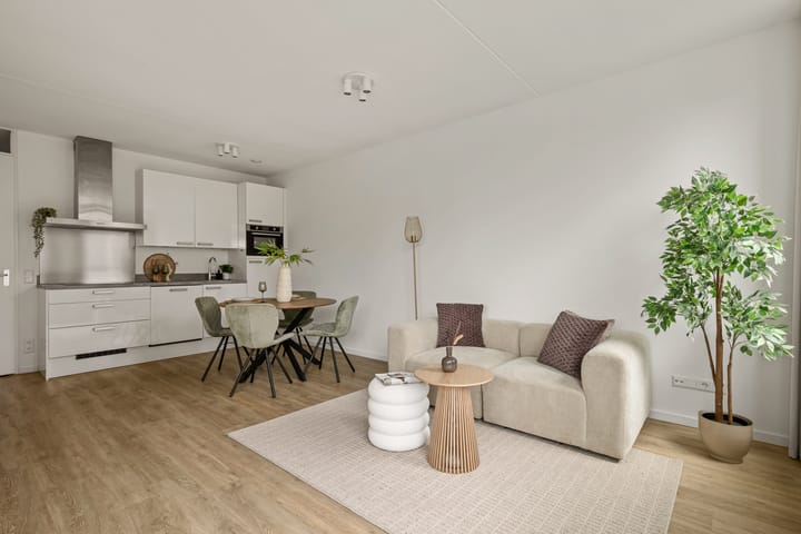 Appartement te koop: Rinus Michelslaan 45, Amsterdam