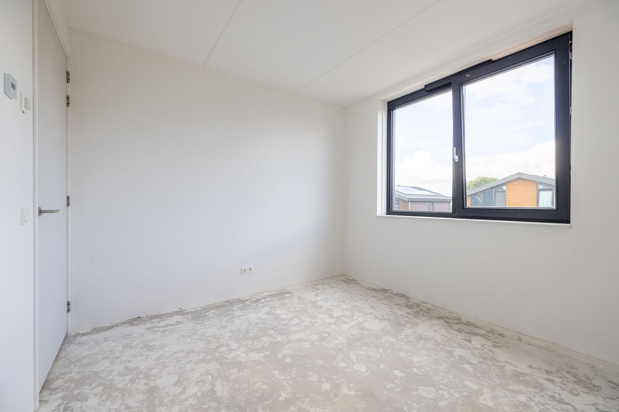 Photo 27 of Smidse 15