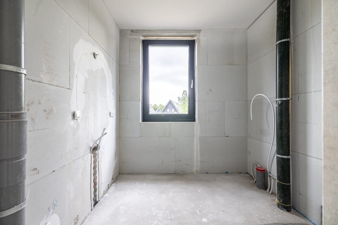 Photo 28 of Smidse 15