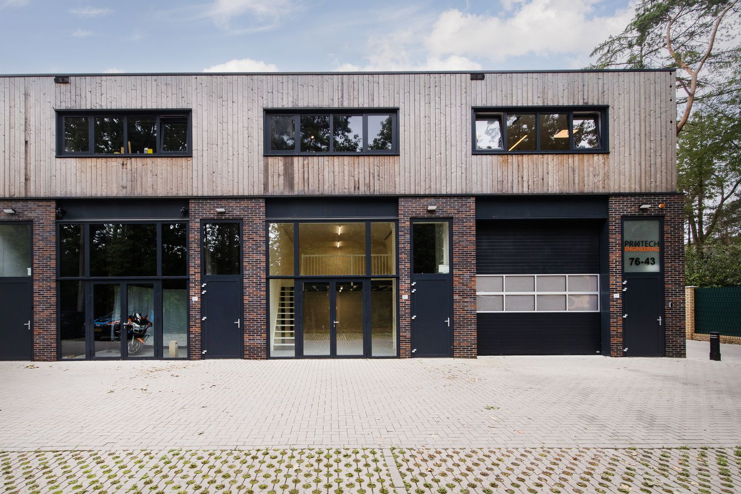 View photo 1 of Amersfoortsestraat 76-42