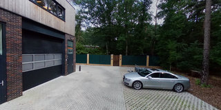 View 360° photos