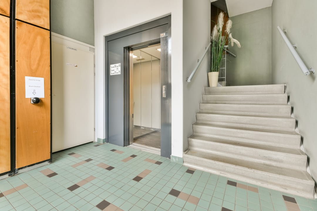 Photo 22 of Beverenstraat 61