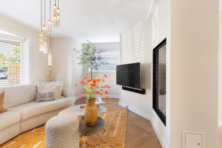 Hoekwoning te koop: Oranjeweg 1, Kortenhoef