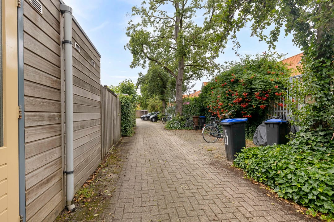 Photo 22 of Lekplantsoen 17