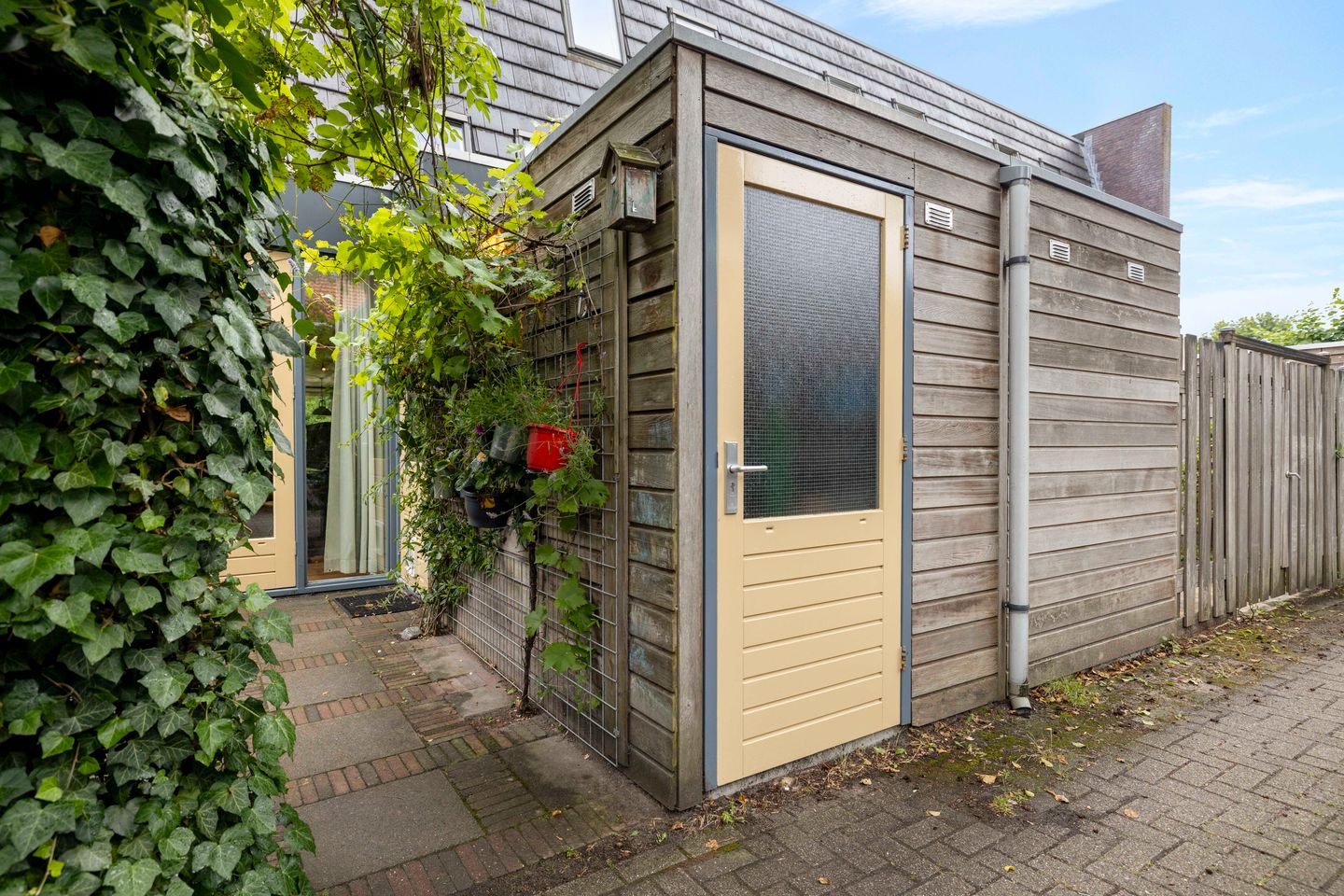 Photo 25 of Lekplantsoen 17