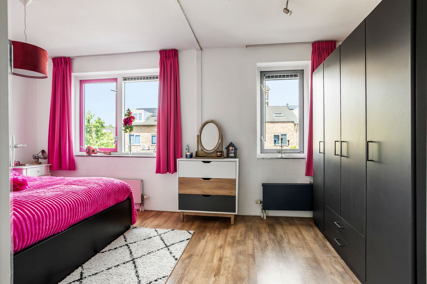 Photo 25 of Wim Sonneveldstraat 5
